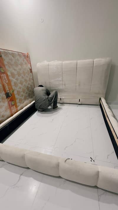 Bubble bed brand new  | Boucle Fabric | Modern design