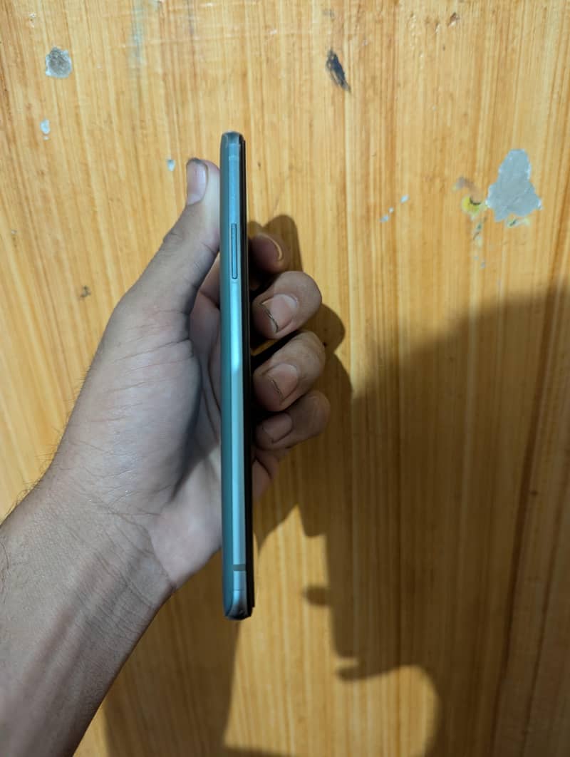 One Plus 9r 2