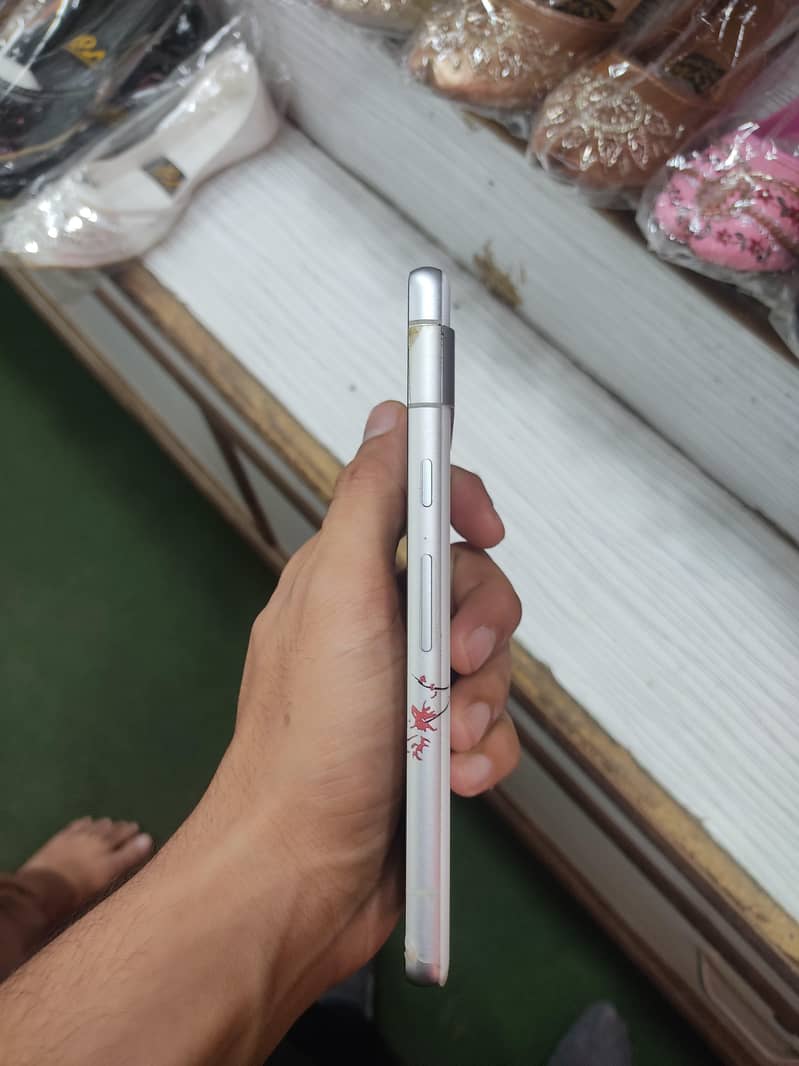 Google Pixel 7a 2