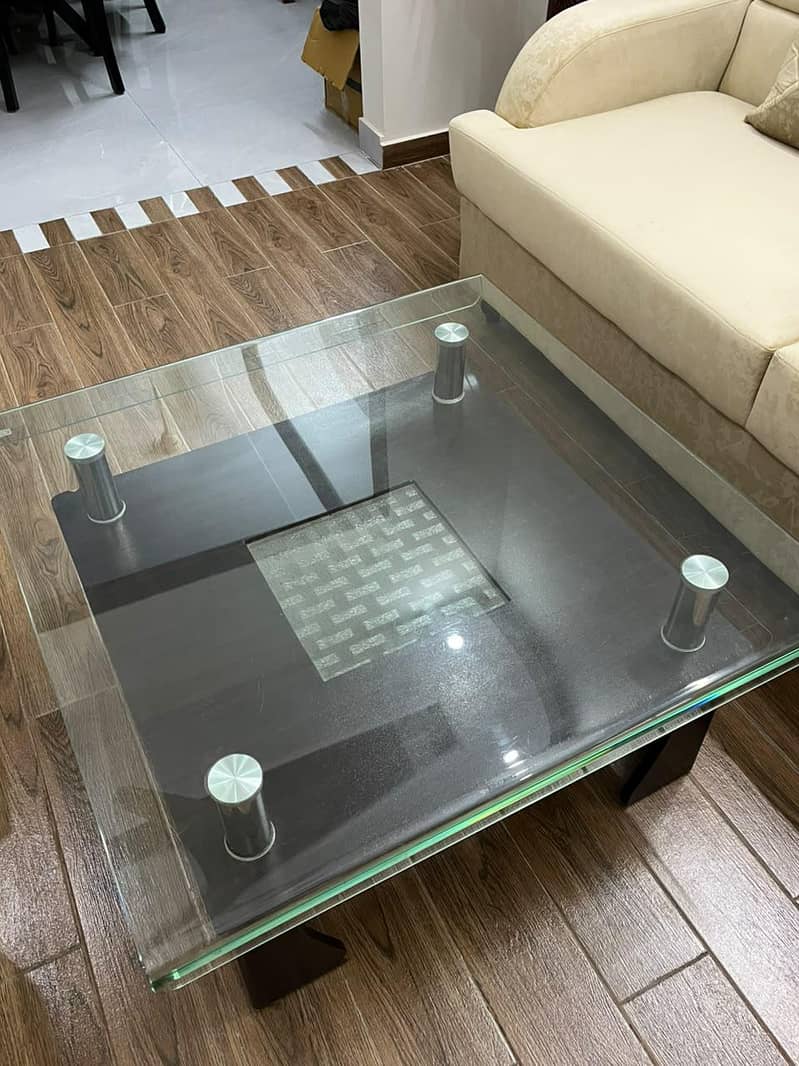 Drawing Room table 0