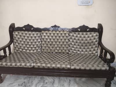 5 seater Sofa Set Decent condition