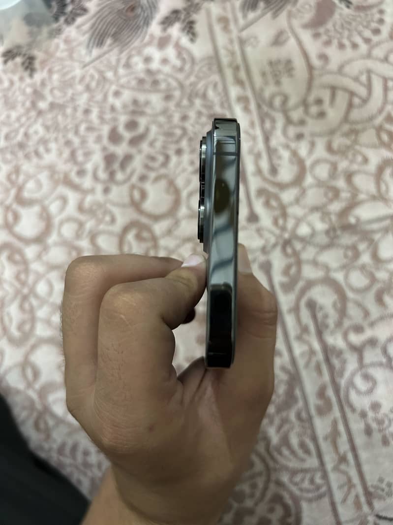 Apple iPhone 13 Pro Max 3