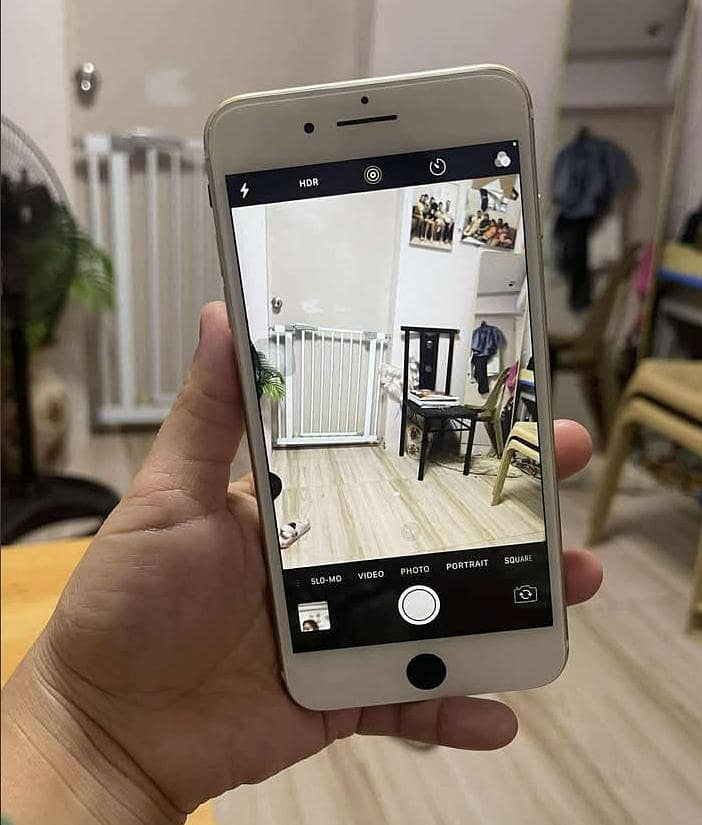 Apple iPhone 7 Plus 1