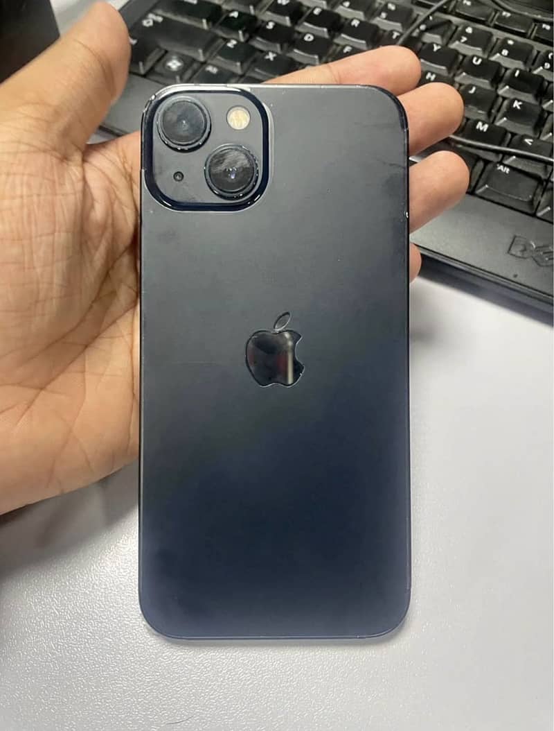 Apple iPhone 13 0
