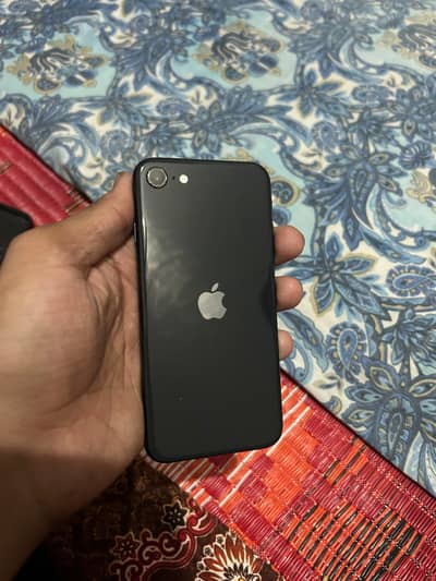 Apple iPhone SE