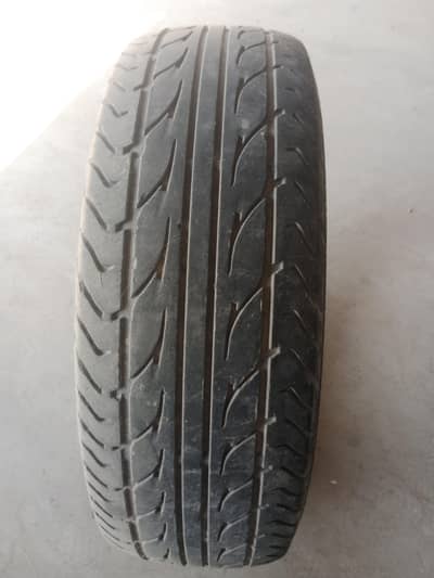 3 tyre for sale