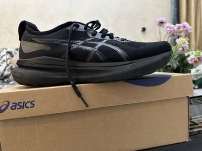 ASICS Gel-Kayano 31 – US 9.5 | Black