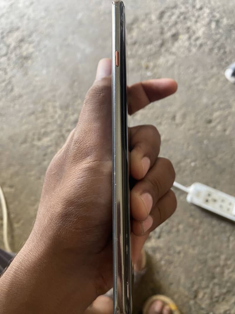 Tecno CAMON 40 Pro 3