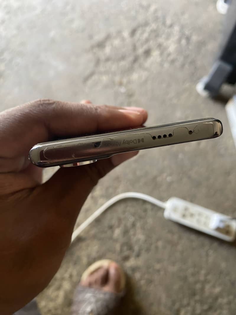 Tecno CAMON 40 Pro 6