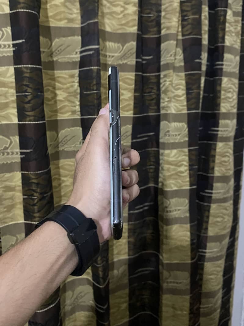 Google pixel 6A 3