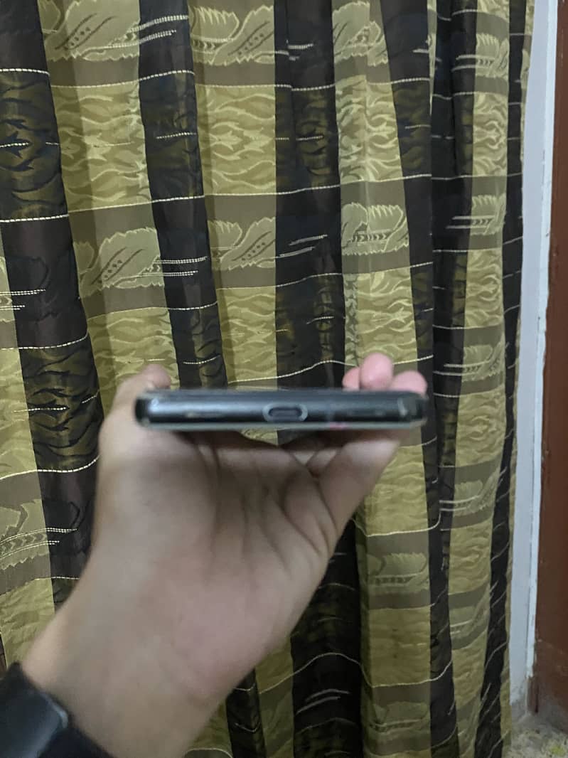 Google pixel 6A 4