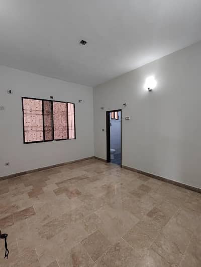 A Prime Location Upper Portion Of 400 Square Yards In Federal B Area - Block 6