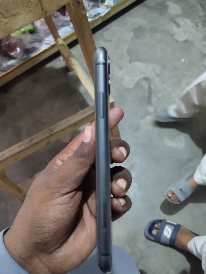 Apple iPhone 11 1