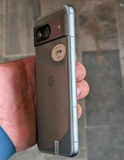 Google pixel 8