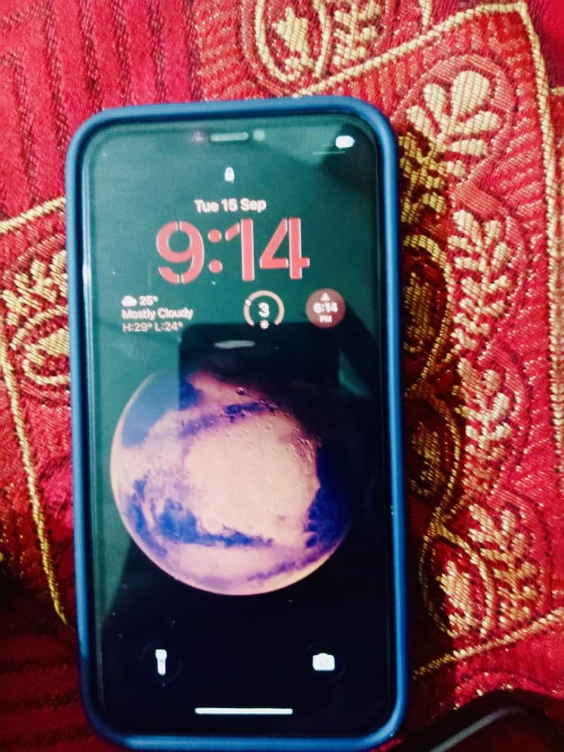 Apple iPhone 11 3