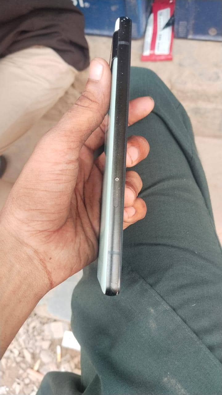 Google Pixel 6a 4