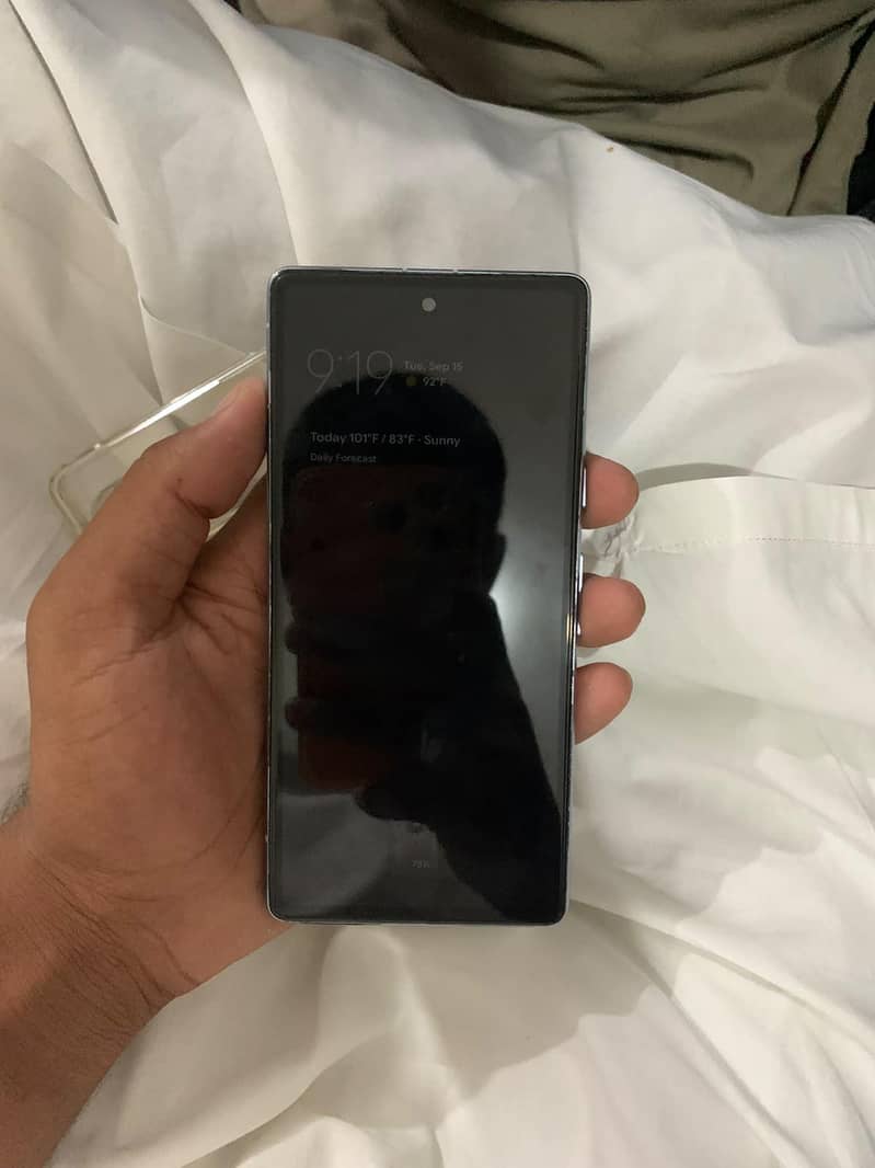 Google Pixel 7 4
