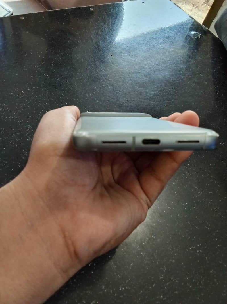 Google Pixel 8 1