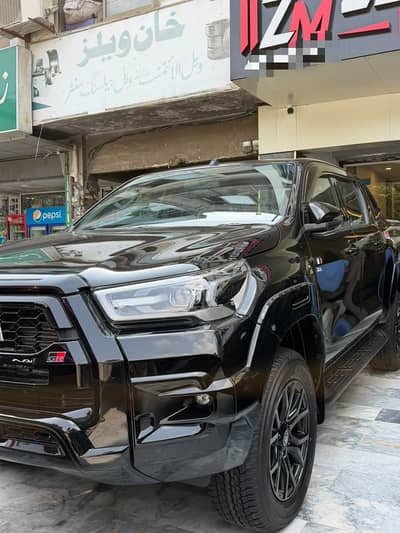 Toyota Hilux REVO GR 2026