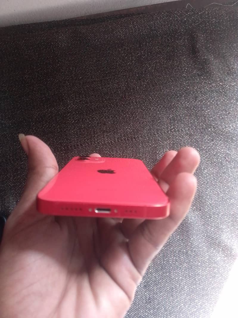 Apple iPhone 12 3
