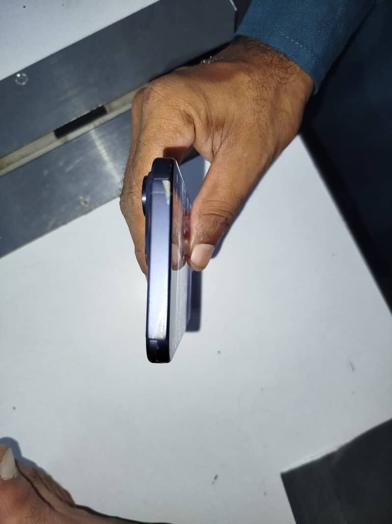 Apple iPhone 15 Pro Max 5