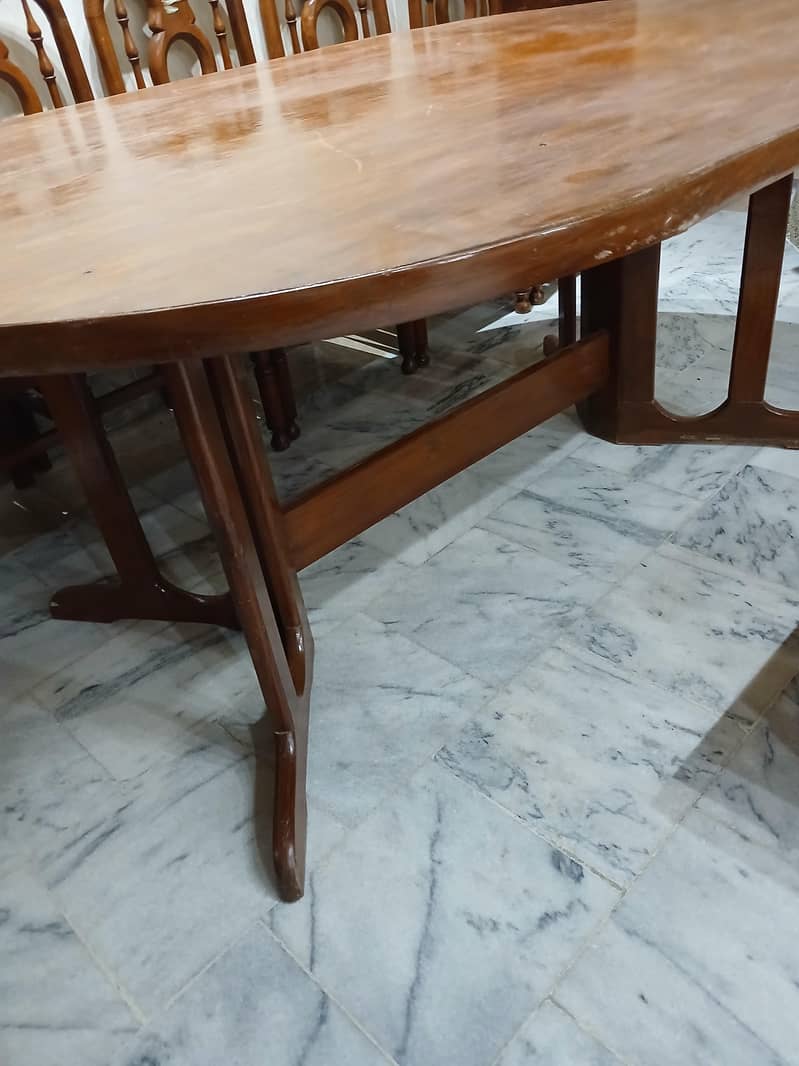 Dining table without chairs 1