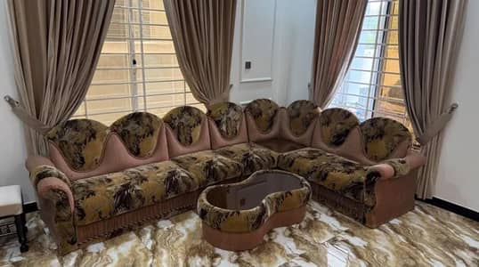 L Shape Sofa With Table Includes