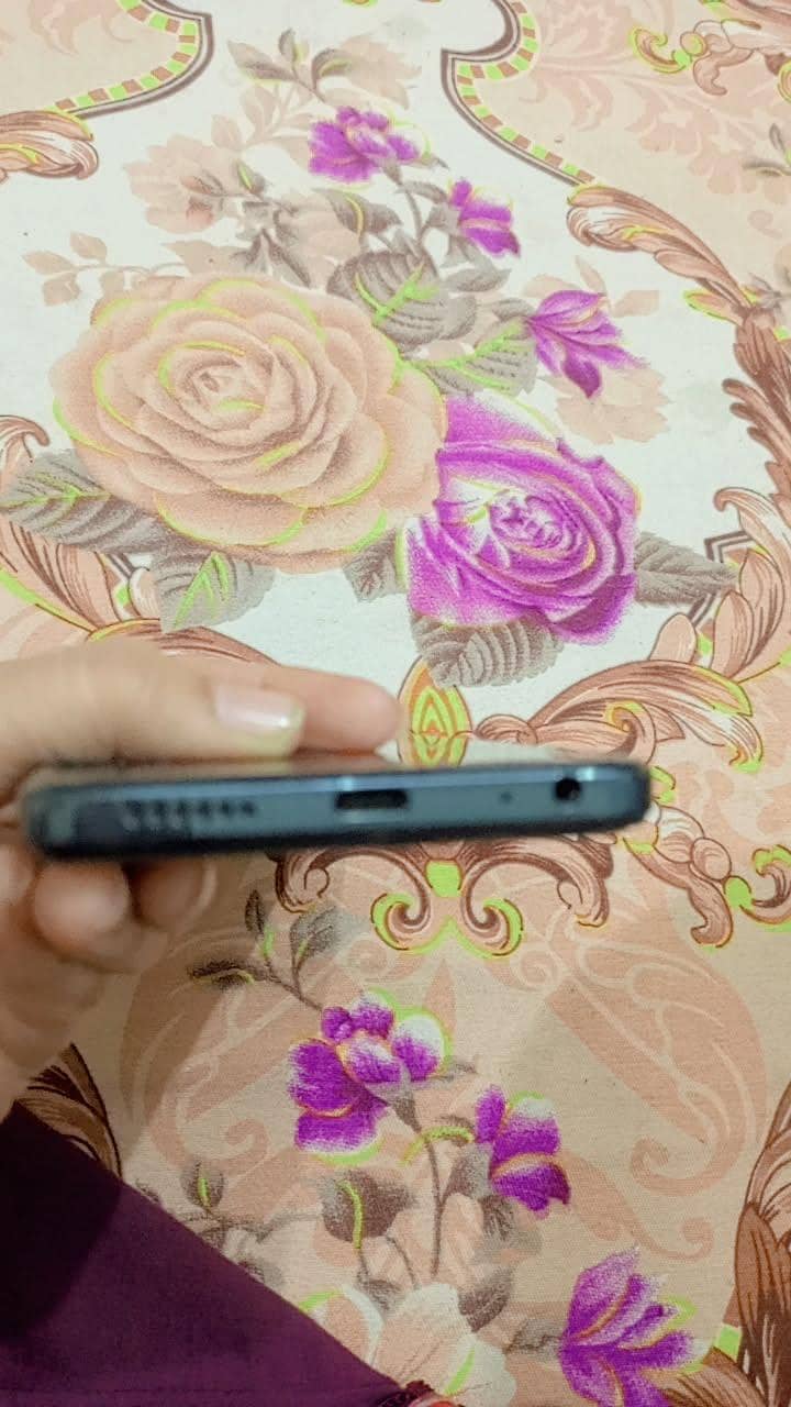 Tecno 10c 1