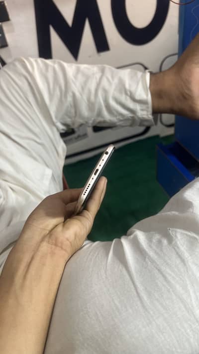 Vivo v9 4:64 panal may neshan h or panal chnge h finger not working