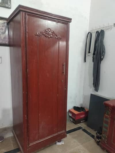 single door wardrobe