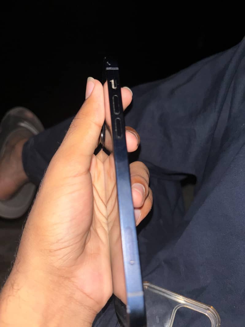Apple iPhone 12 5