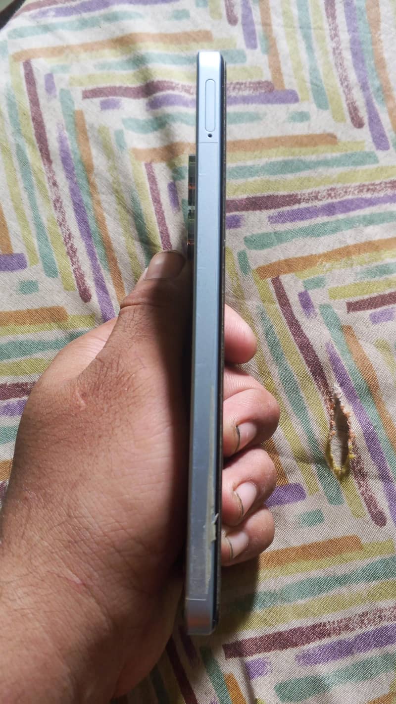 Realme Note 60 5
