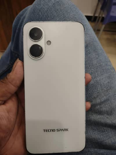 Tecno spark Go 2