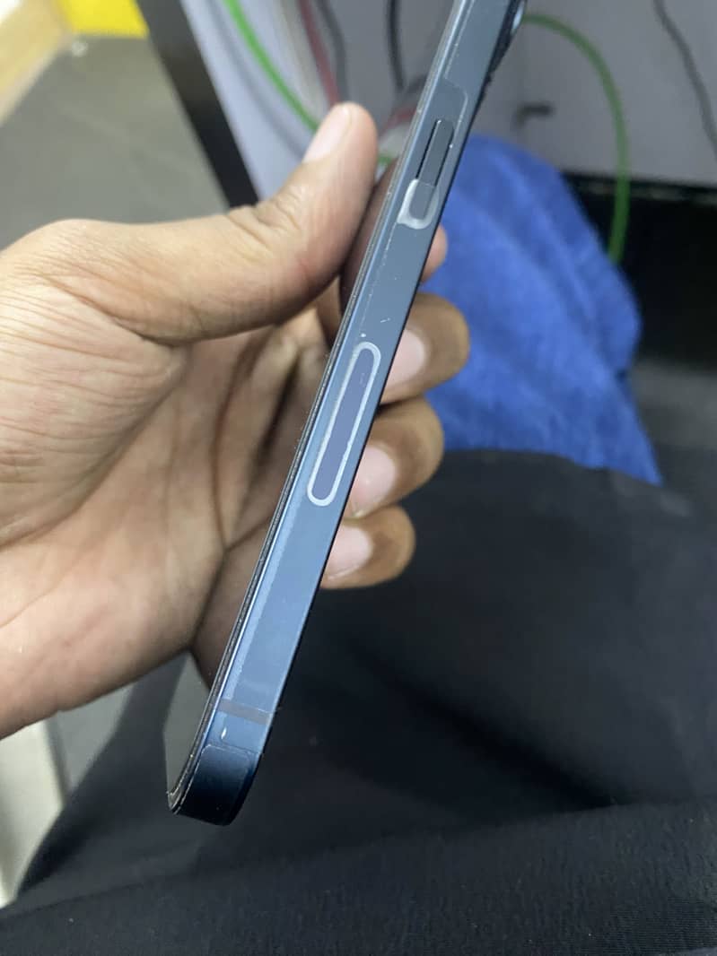 Apple iPhone 14 2