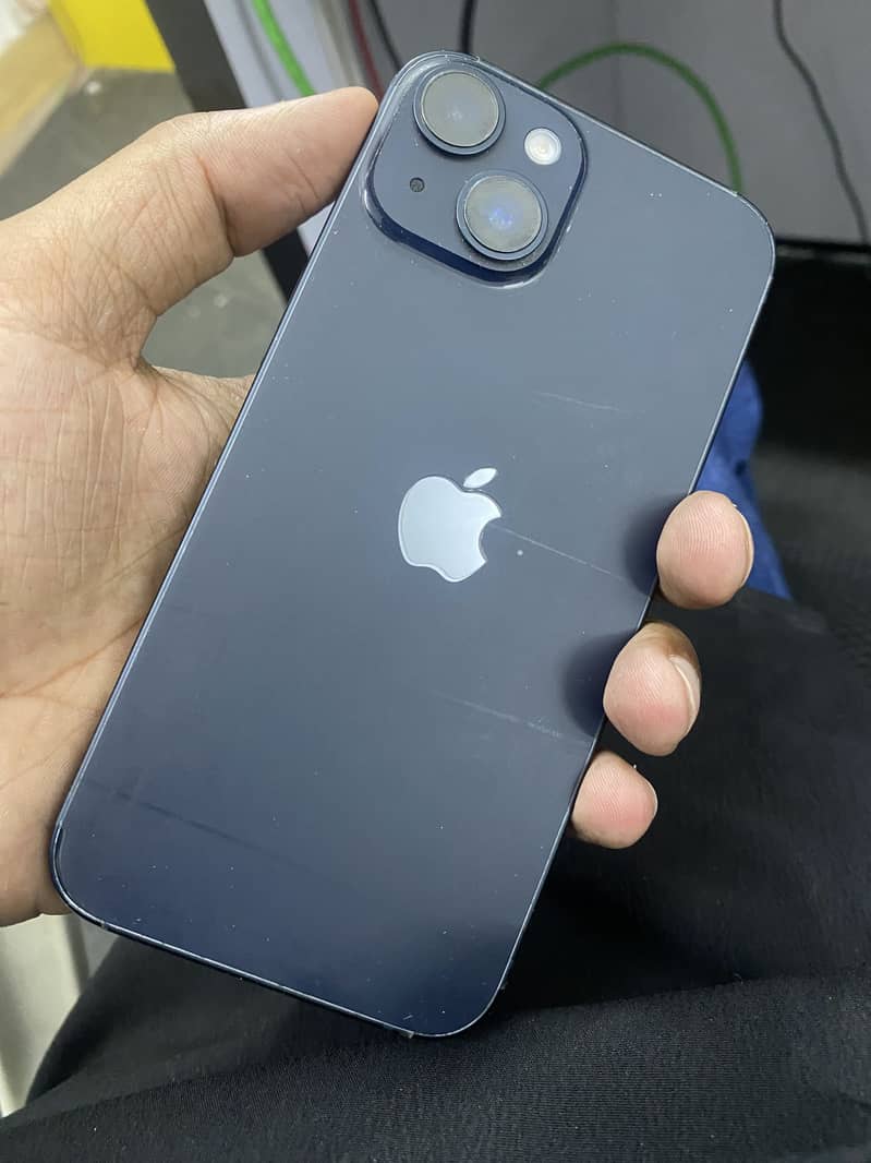 Apple iPhone 14 3