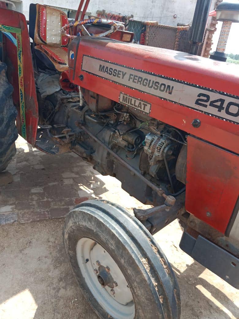 240 tracktor 1