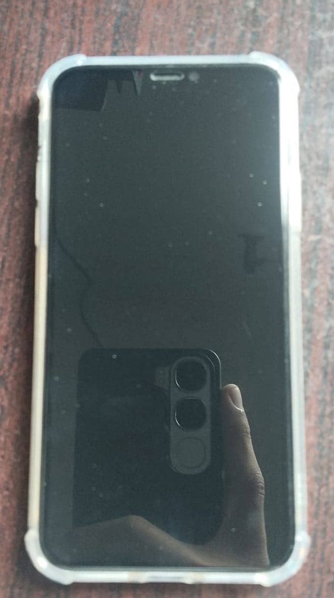 Apple iPhone X 6