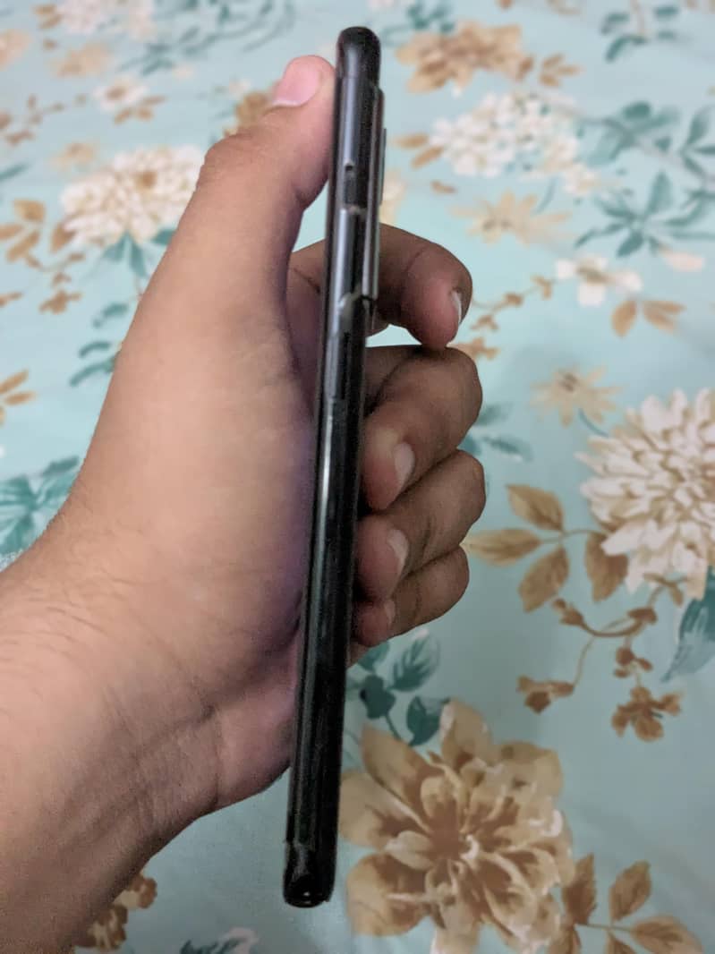 One Plus 10 Pro 6
