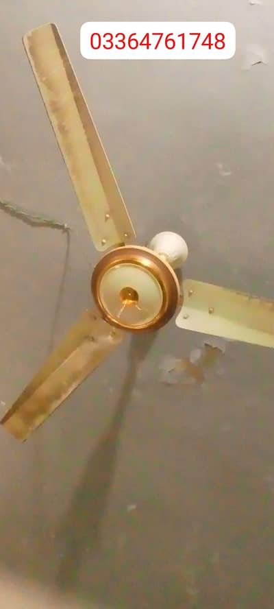 new condition fan only 4 months used