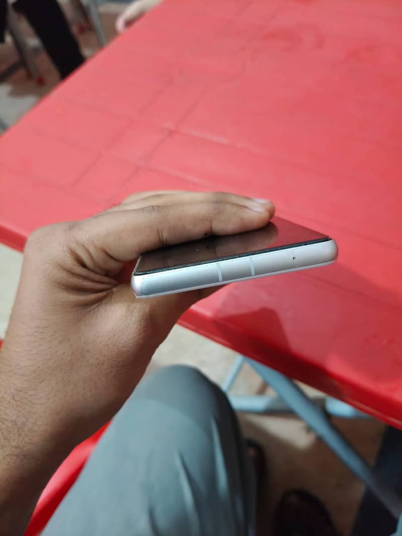 Google Pixel 7a 2