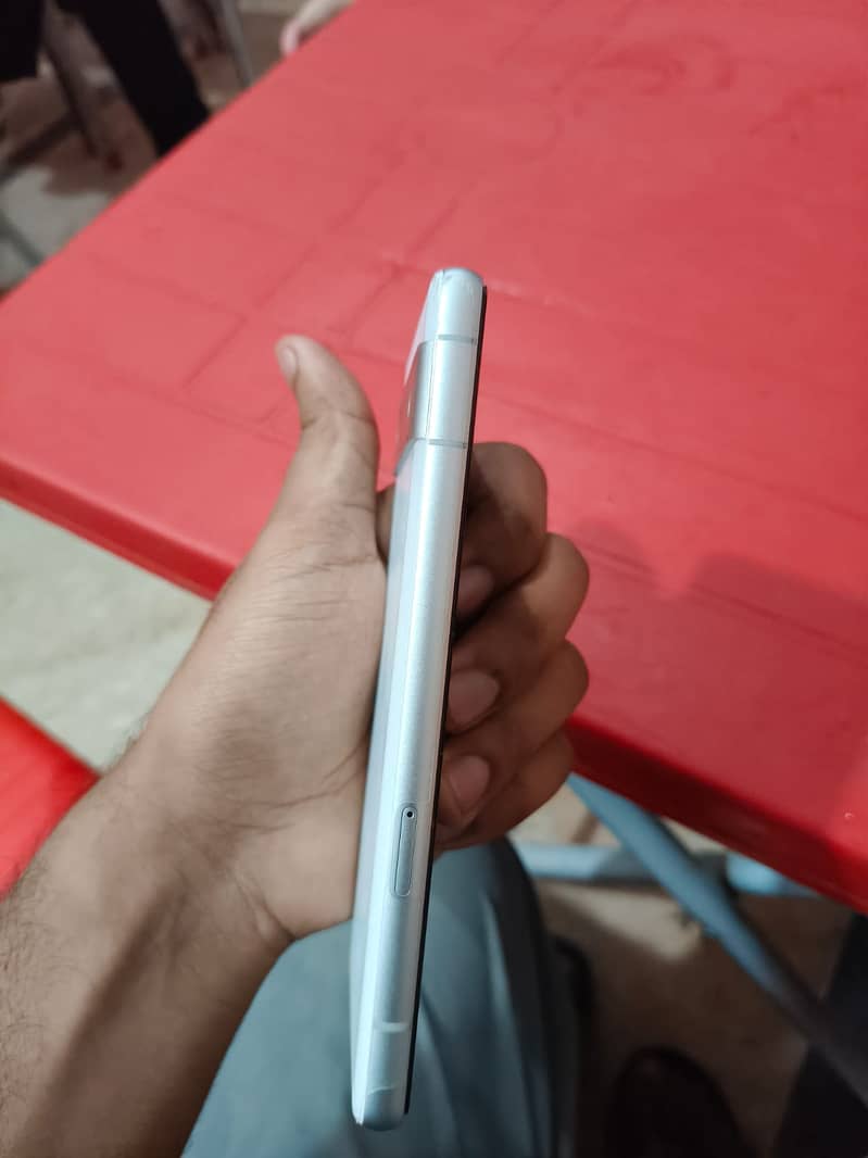 Google Pixel 7a 4
