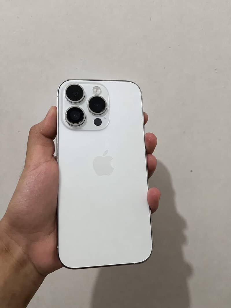 Apple iPhone 14 Pro Max 0
