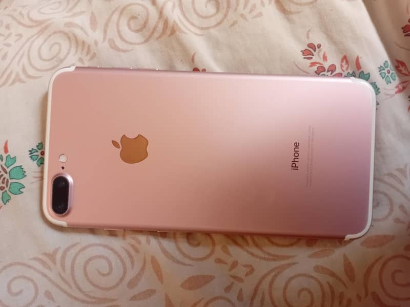 Apple iPhone 7 Plus 2