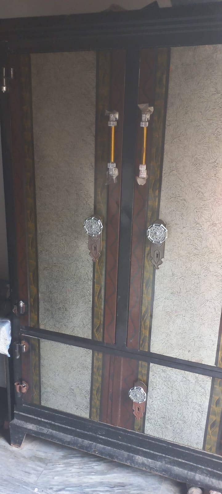 cabinet use 0