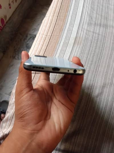 Vivo Y21