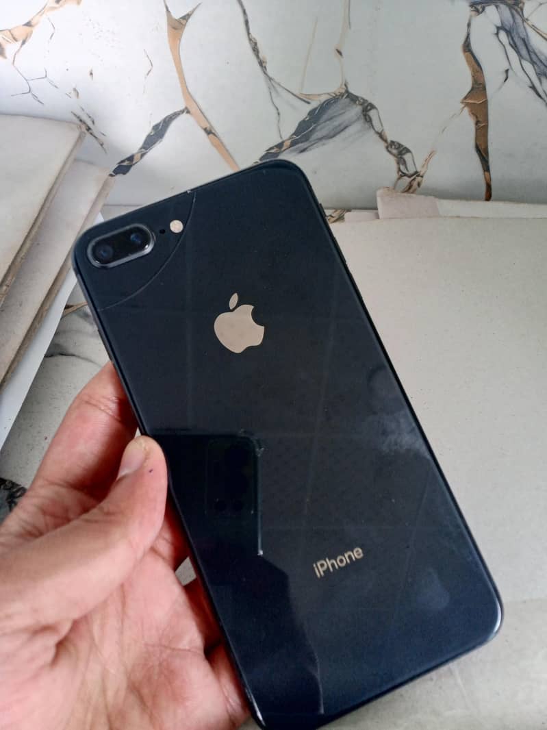 iphone 8 plus 1