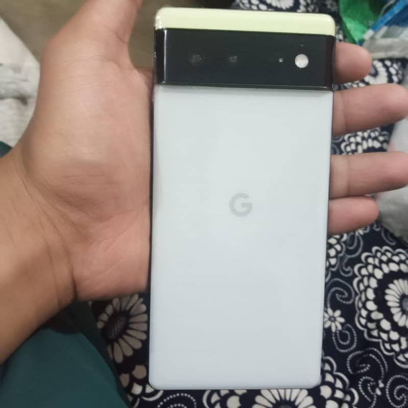 Google Pixel 6 4