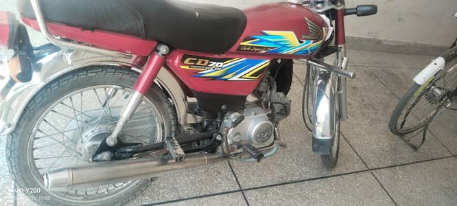 Honda CD 70 cc bike for sale total genuine new tyar installed.