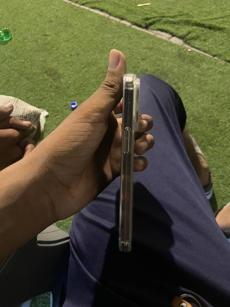 Apple iPhone 14 Pro 4
