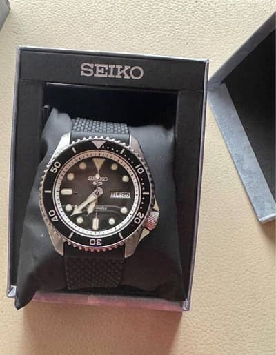 Seiko 5 Sports SRPD73K2